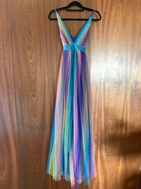 Luxxel Resort Pink and Blue Plunge Maxi Dress. NWT
